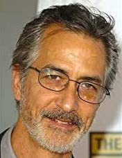 David Strathairn